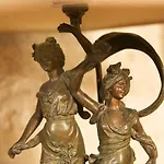 Du Cygne Hotel 2*