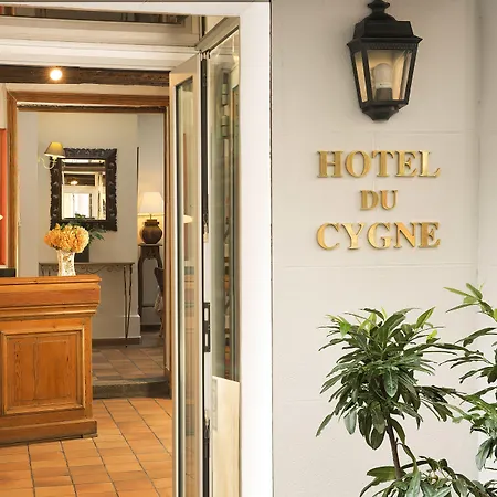 Du Cygne Hotel 2*