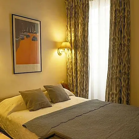Du Cygne Hotel