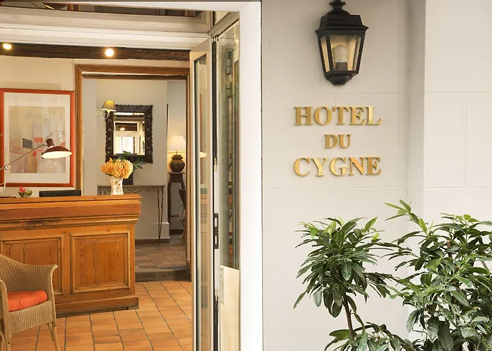 Du Cygne Hotel 2*