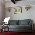Du Cygne Hotel