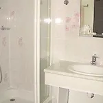 Hotel Du Cygne Paris