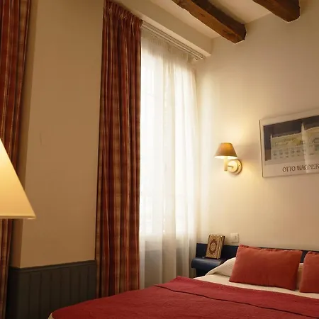 Du Cygne Hotel